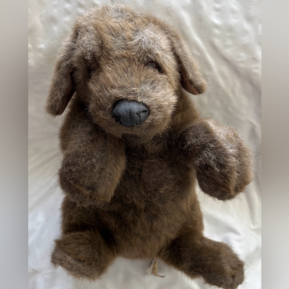 Folkmanis Sitting Dog Hand Puppet Realistic Puppy Plush 15”